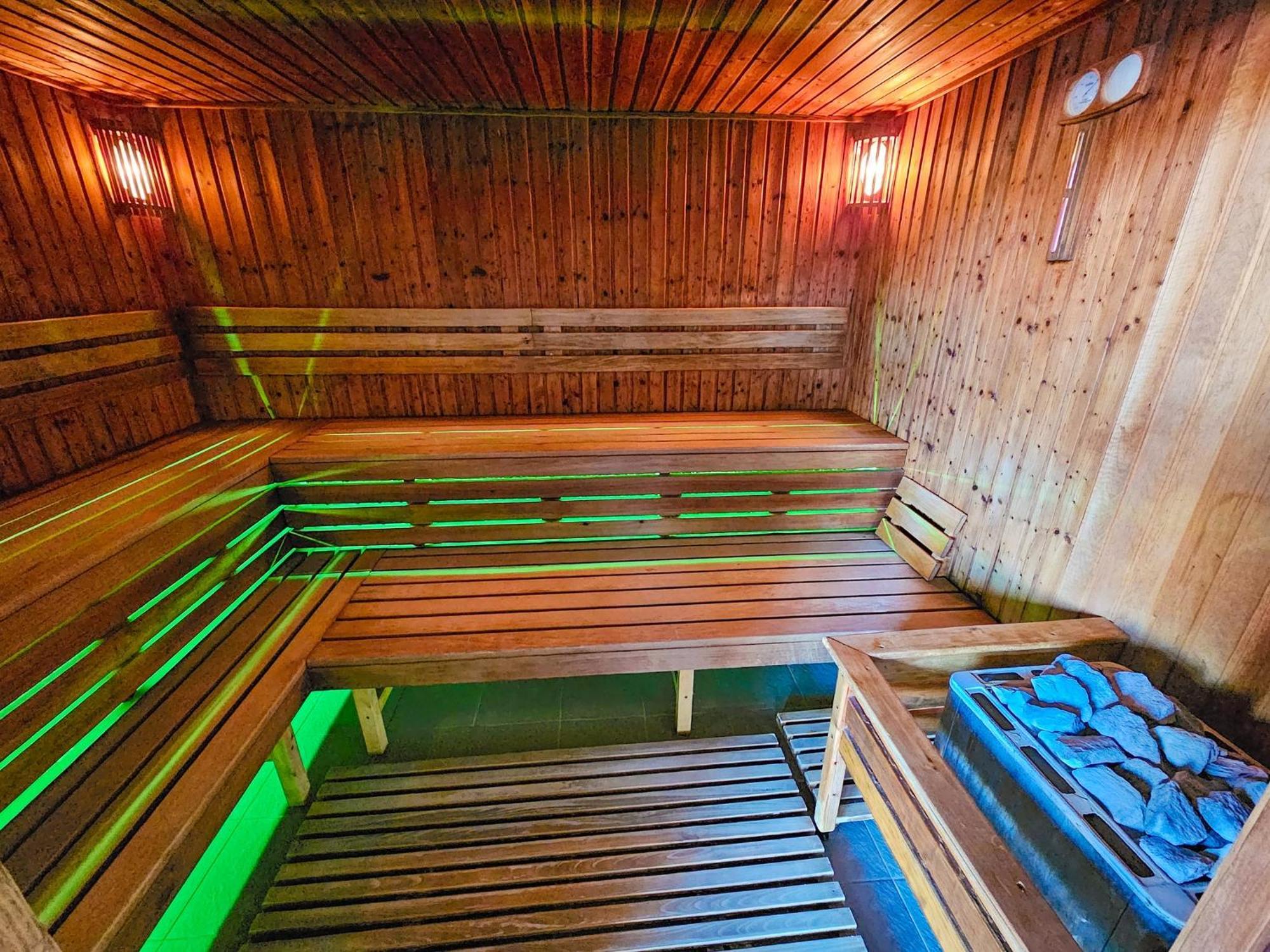 Harmonia Vendeghaz 100 Meterre Az Igali Gyogyfuerdotol Appartement Buitenkant foto