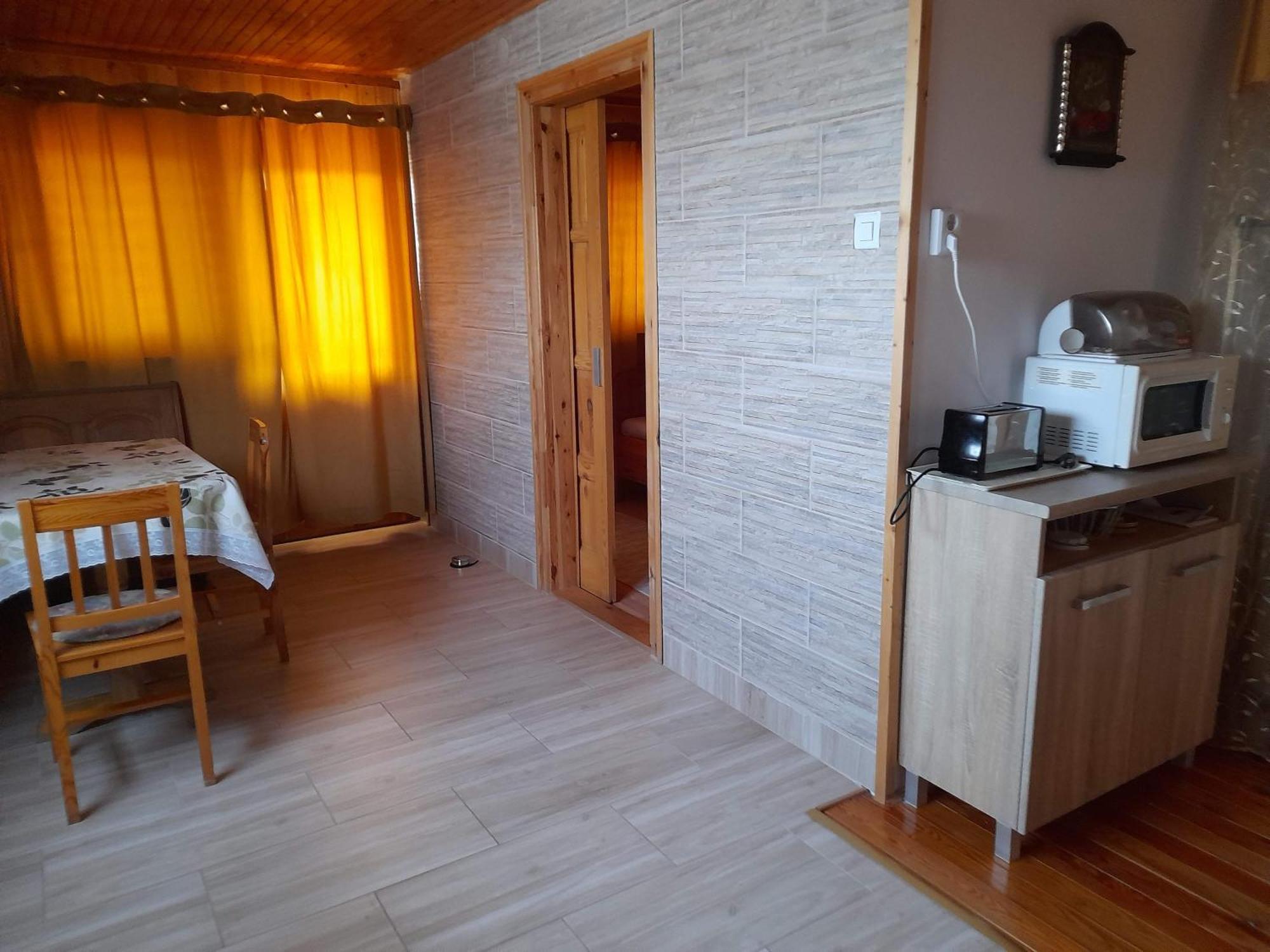 Harmonia Vendeghaz 100 Meterre Az Igali Gyogyfuerdotol Appartement Buitenkant foto